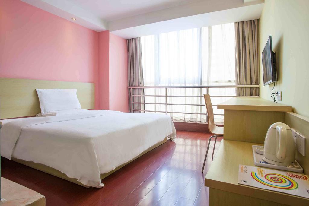 7Days Inn Chongqing Shapingba Pedestrian Street Room photo