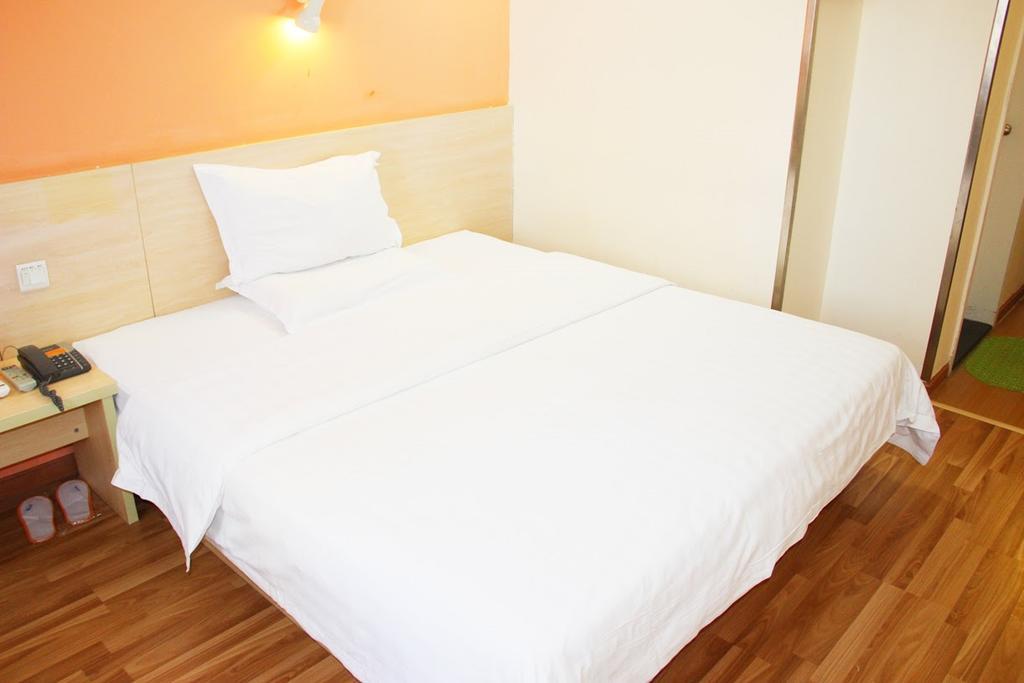 7Days Inn Chongqing Shapingba Pedestrian Street Exterior photo